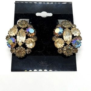 Vintage unmarked Rhinestone earrings